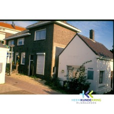 09-1994 Groote woning voorheen Lintsen-Lobs Kleine witte huis Het Rijksveldwachtersbureau met politiecel Rijnsraat F00002058